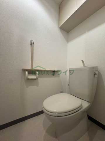 サクラメント ハウスのトイレ写真