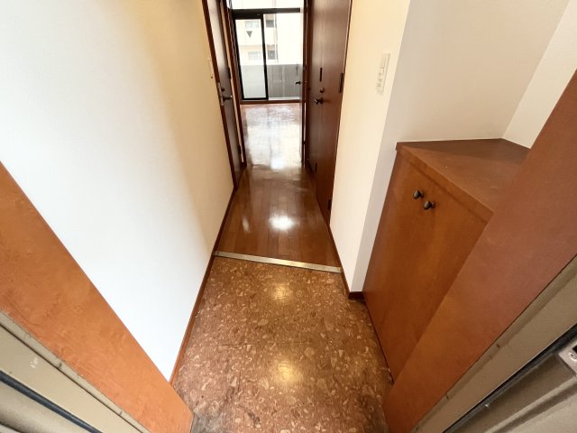 フォレステージュ江坂垂水町の玄関写真