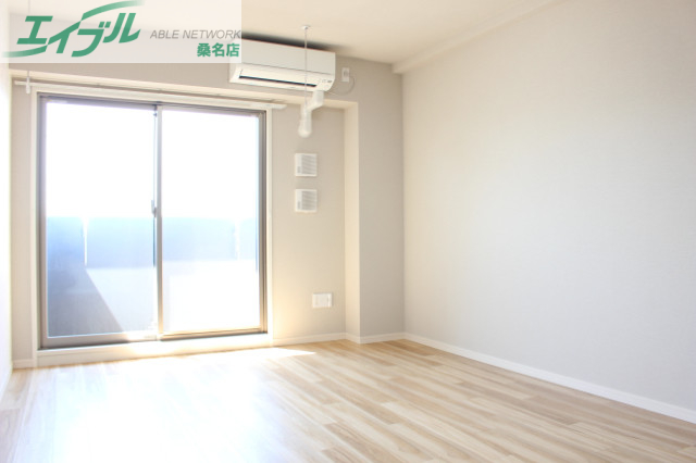 居室・リビング　別部屋の写真です