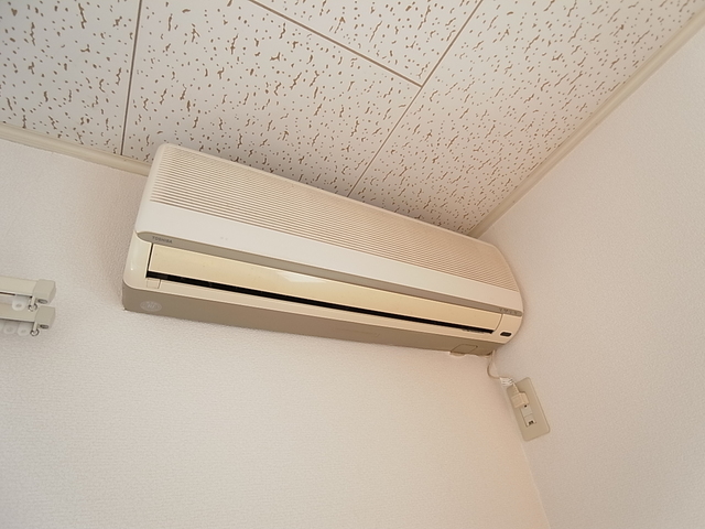 その他設備　エアコン１基付