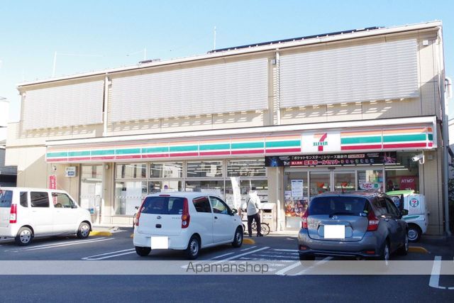 コンビニ　セブンイレブン横浜洲崎店（コンビニ）まで359m