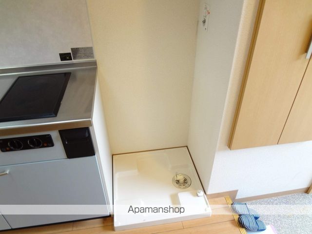 ＪＲ片町線 長尾駅 バス乗車時間：6分 最寄りバス停で下車 徒歩3分 3階建 築18年のその他写真