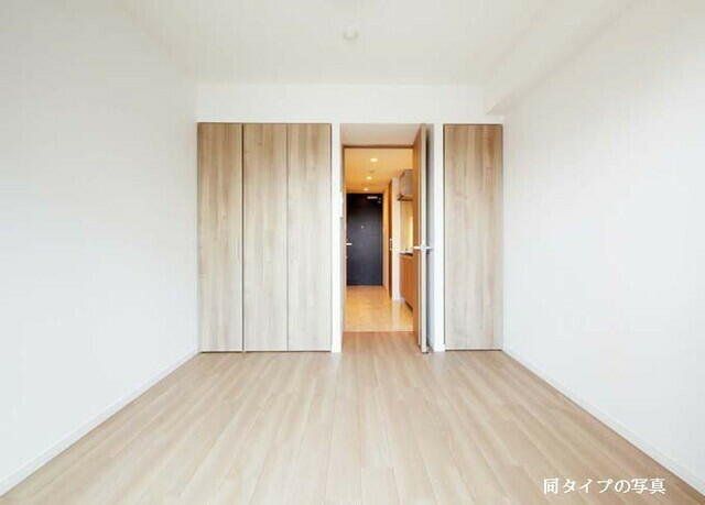 東京メトロ東西線 門前仲町駅 徒歩9分 13階建 築19年の居間写真