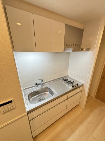 ＪＲ京葉線 千葉みなと駅 徒歩14分 14階建 築3年のキッチン写真