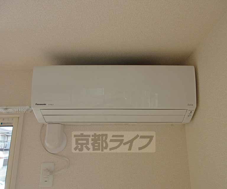 その他設備　最新エアコン付き・