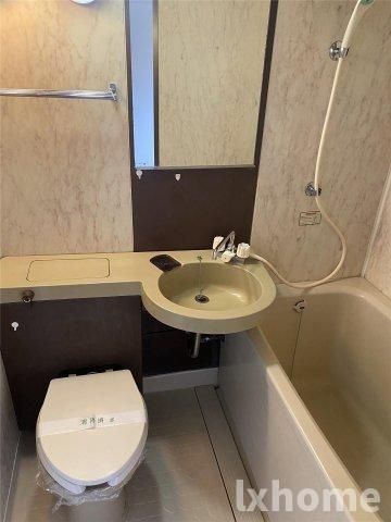 洗面設備　コンパクトで使いやすい洗面所