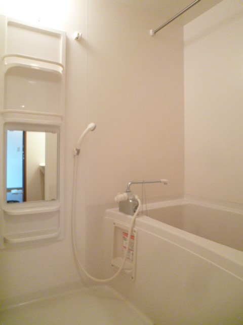 バス・シャワールーム　バスルーム