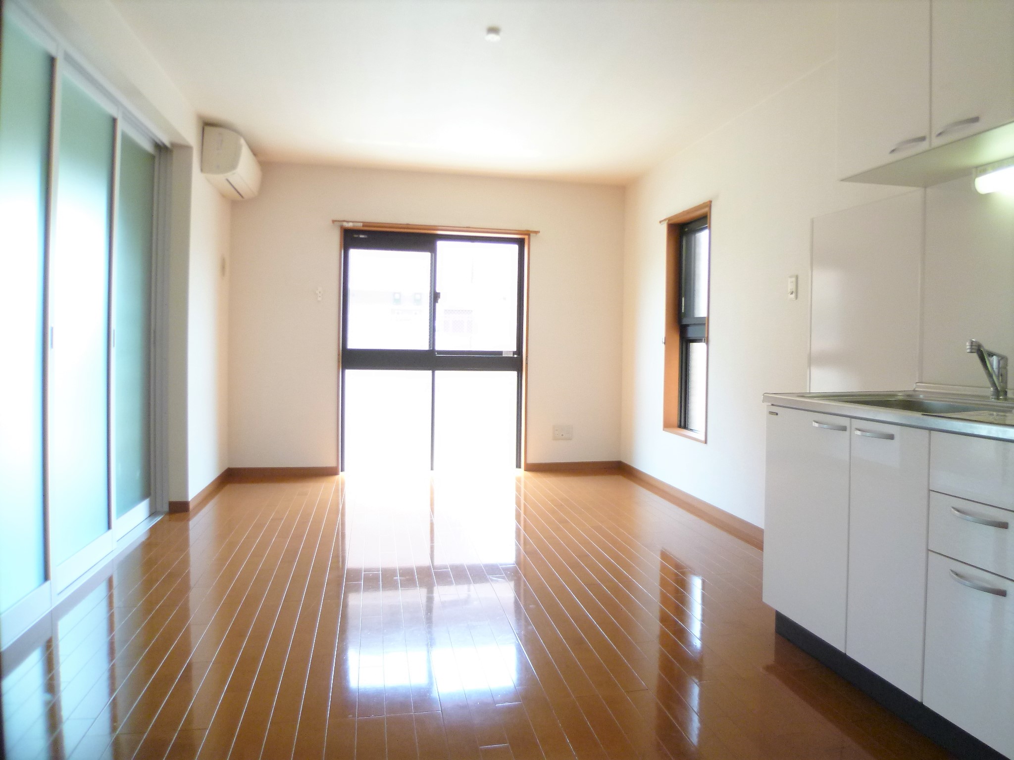 居室・リビング　リビング