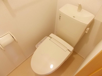 【ドゥー・ファミーユIのトイレ】
