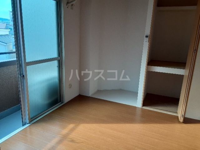 【山崎第８マンションの居室・リビング】