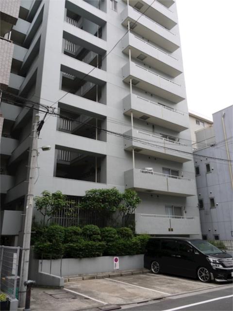 江東区富岡のマンションの建物外観