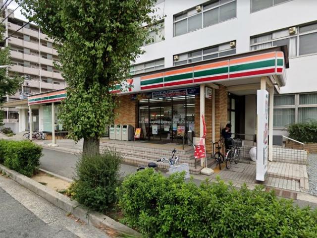 【神戸市東灘区甲南町のマンションのコンビニ】