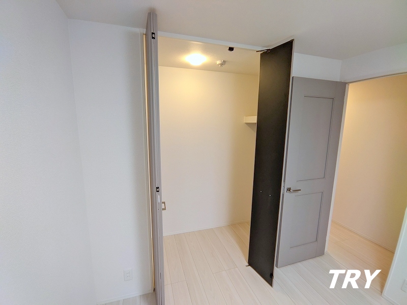 収納　収納力のあるお部屋です。