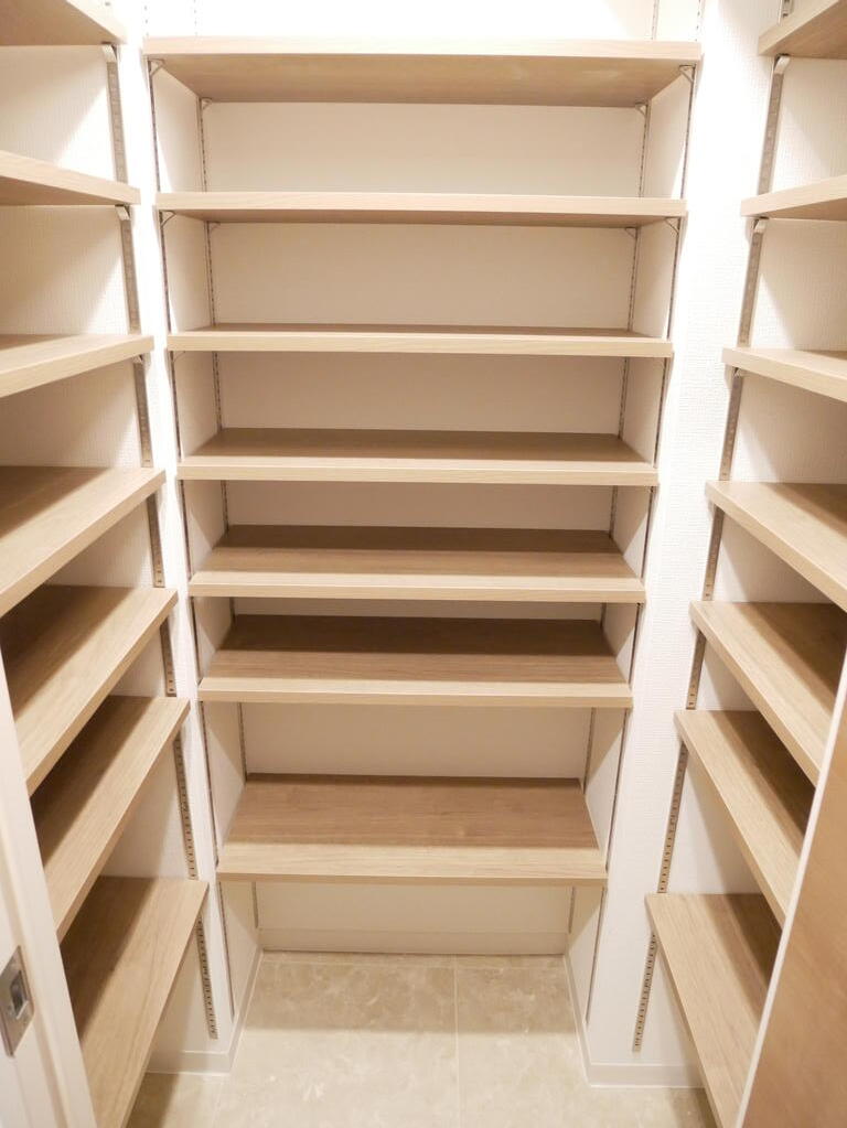玄関　※同タイプの参考写真です。