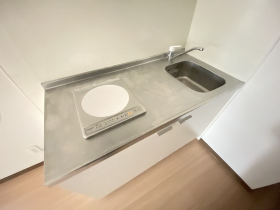 キッチン　※別部屋の写真です