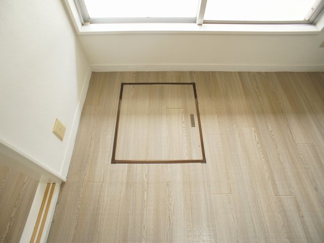 その他設備　便利な床下収納が付いています！