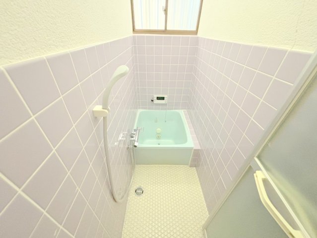 大西一戸建の風呂写真