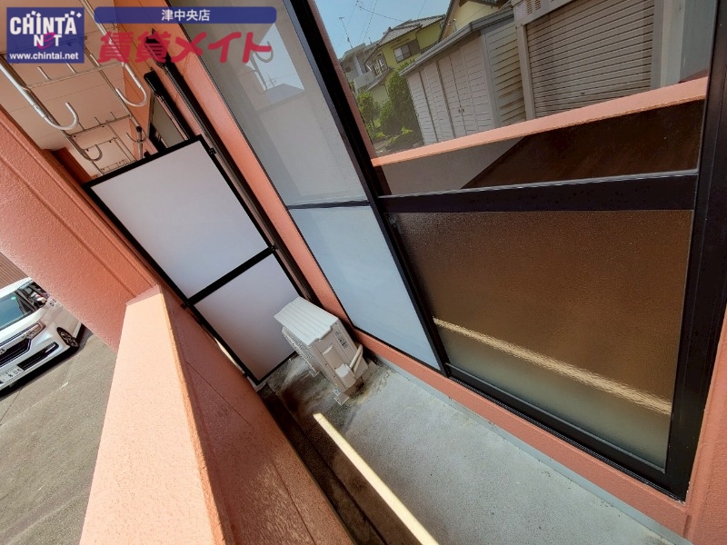 バルコニー　同じ物件、別部屋の写真です