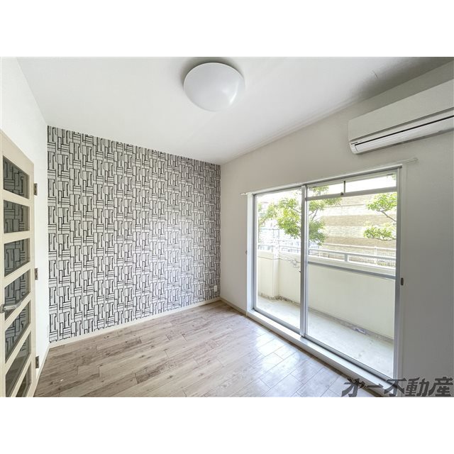 建物外観　洋室