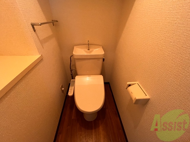 トイレ　こちらはトイレです。清潔感があり、安心して使用できます。