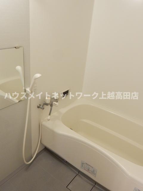 バス・シャワールーム　浴室