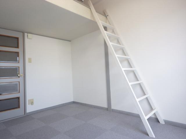 居室・リビング　ゆったりとした居間です