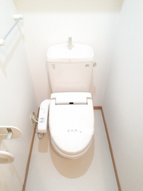 トイレ　図面と現状に相違がある場合には現状を優先