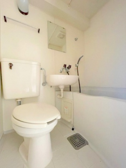 トイレ　＊別号室の写真