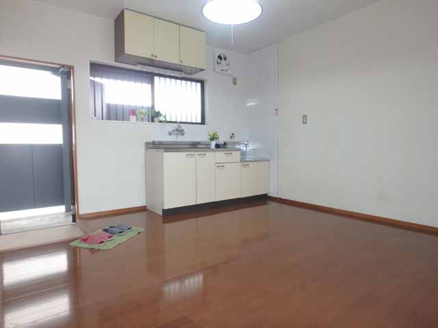 居室・リビング　８帖のリビング♪※備品はつきません