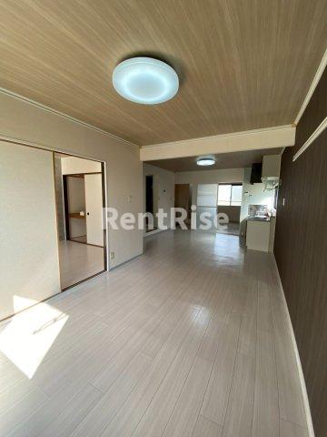 居室・リビング　リビング