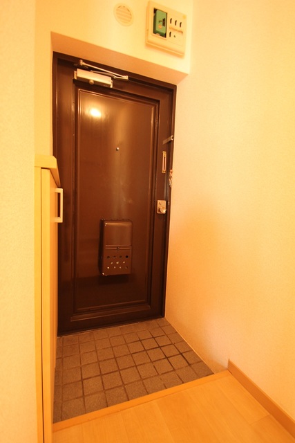 玄関　下駄箱付玄関！