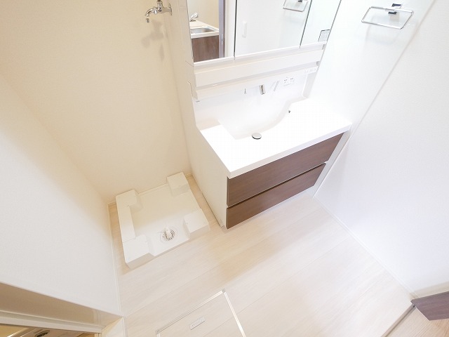 洗面設備　スペースが確保できる洗面所です