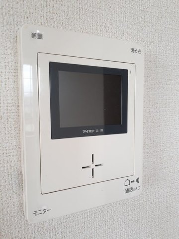 バルコニー　外からの目が気にならないバルコニーで洗濯物が干せます