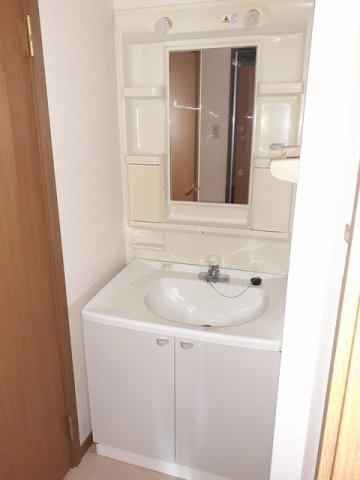 洗面設備　広い洗面スペース