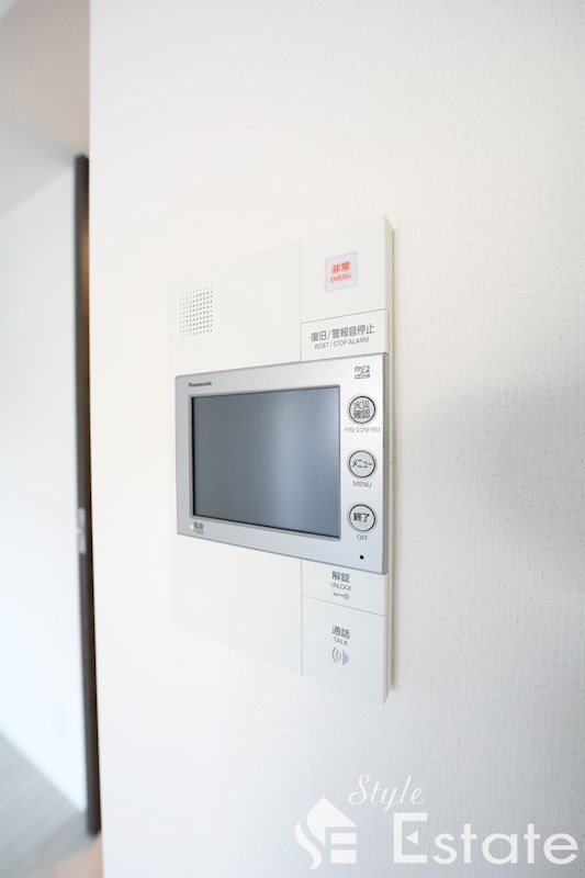 セキュリティ　モニター付きインターホン