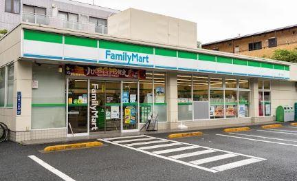 コンビニ　ファミリーマート 三園一丁目店（コンビニ）まで408m