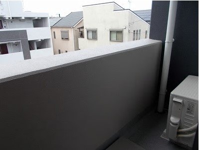 　バルコニー　ベランダ