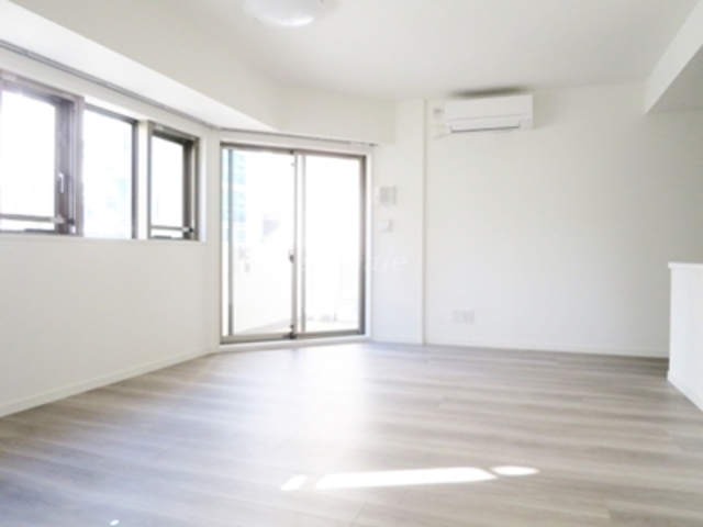 居室・リビング　リビング12.8帖です☆