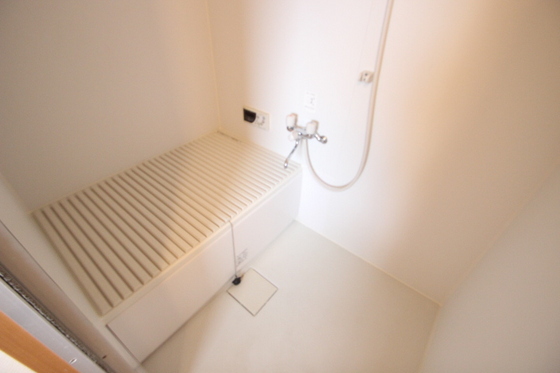 バス・シャワールーム　※別部屋の写真です