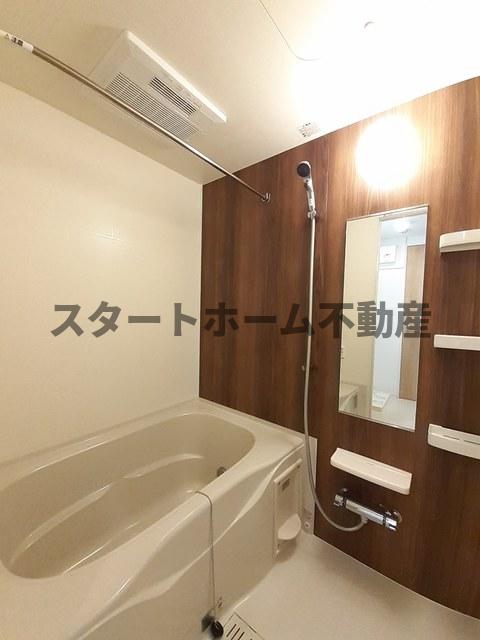 バス・シャワールーム　落ち着いた空間のお風呂です