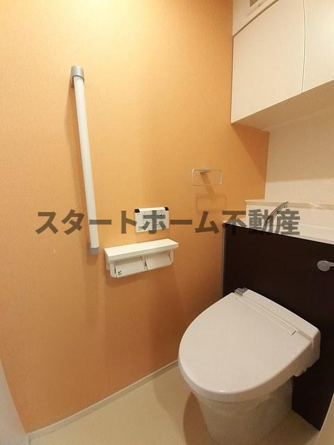 トイレ　落ち着いたトイレです