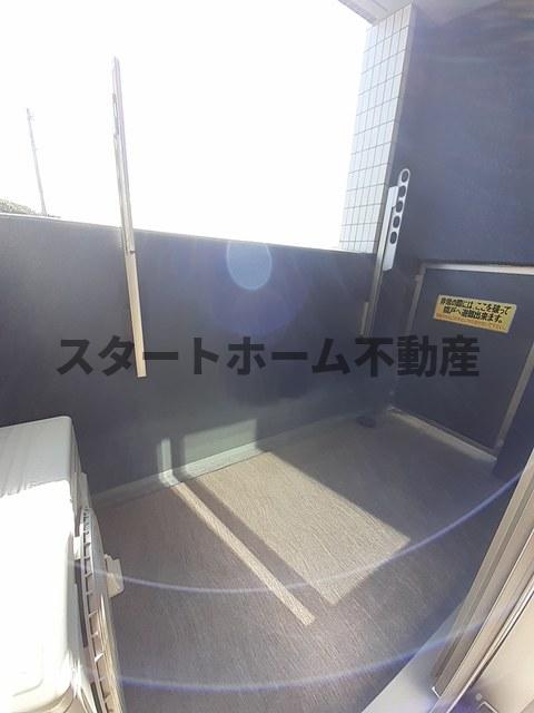 バルコニー　広々としたバルコニーです