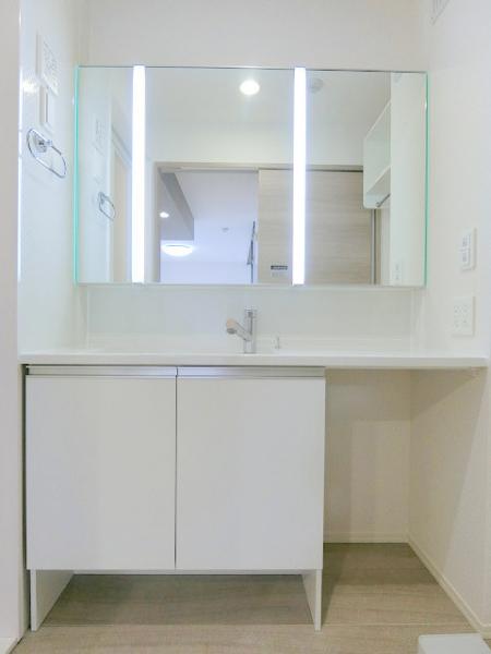 洗面設備　★独立洗面台★