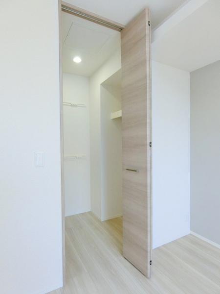 収納　★ウォークインクローゼット★