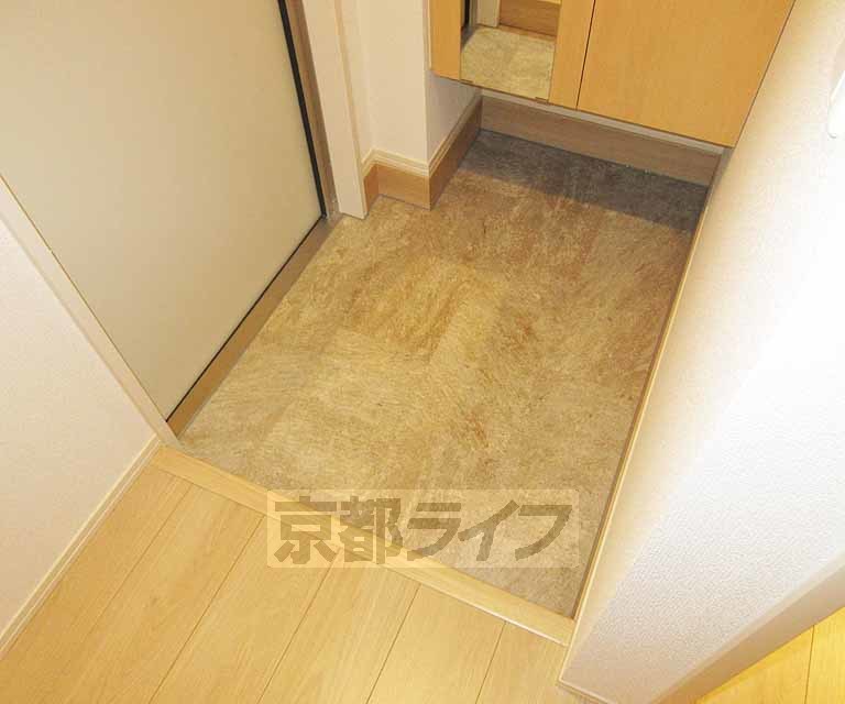 玄関　段差低めの玄関です