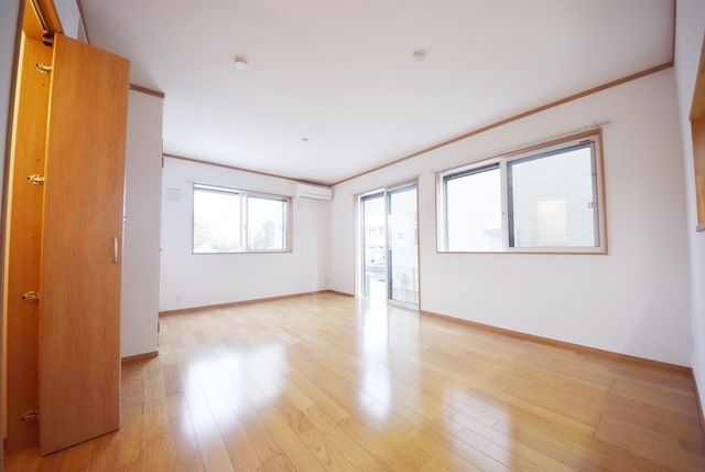 居室・リビング　※同社施工、同間取り参考写真