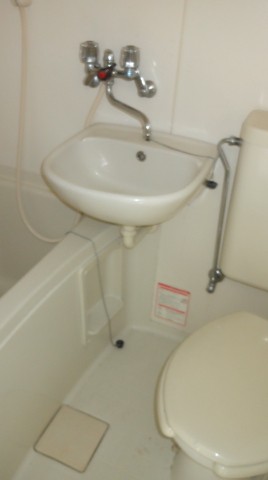 洗面設備　同物件、別号室のものです。