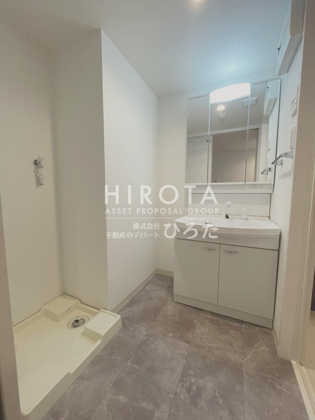 洗面設備　同仕様写真になります