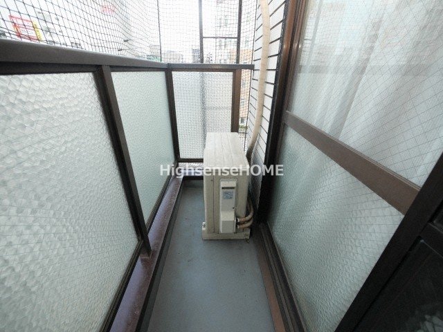 バルコニー　開放的で明るい空間を演出してくれるバルコニーです