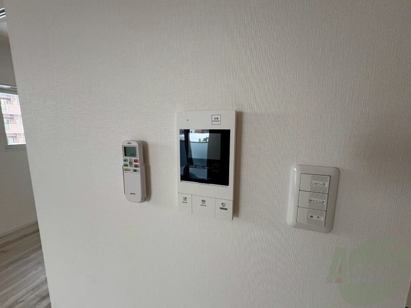 セキュリティ　ＴＶモニター付インターホンです。来客者の顔が見えるので安心！